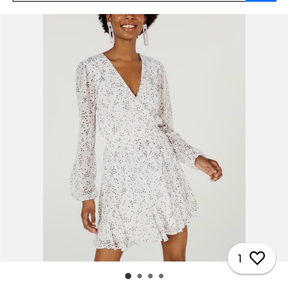 Trixxi-Elegant short White Wrap Dress, w/black geo specs, sz L Jrs NWT